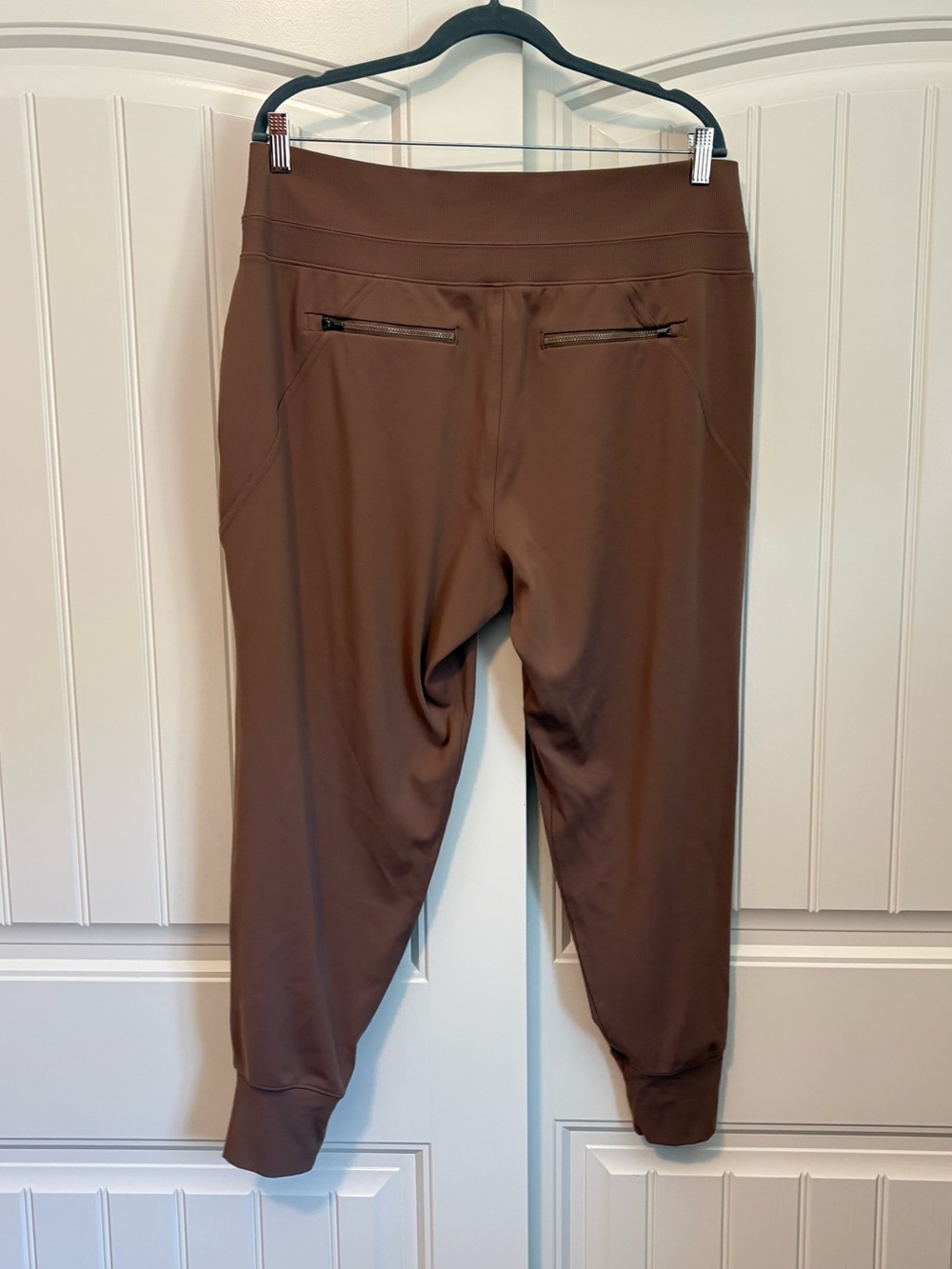 Athleta Brooklyn Jogger in brown size XL - Picture 6 of 6